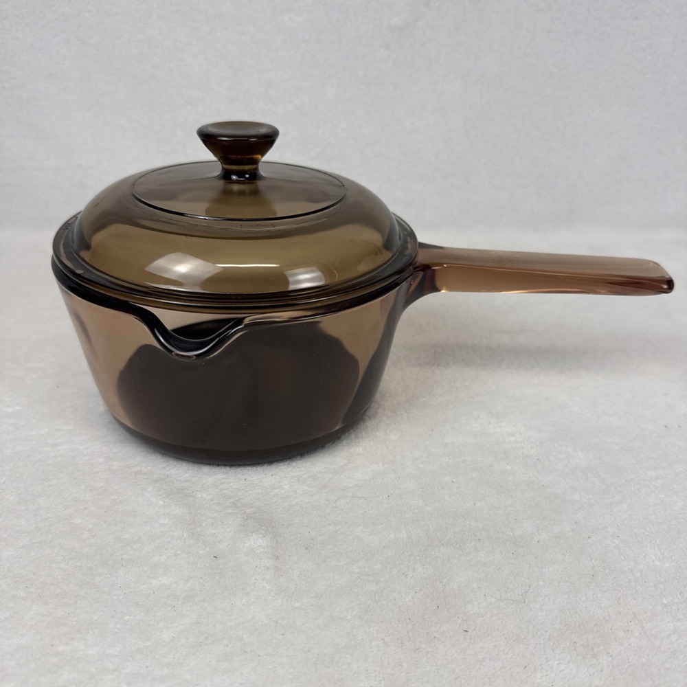 Corning Visions Ware Amber Sauce Pan W/Handle Pyrex Lid Spout 1 Liter Teflon VTG